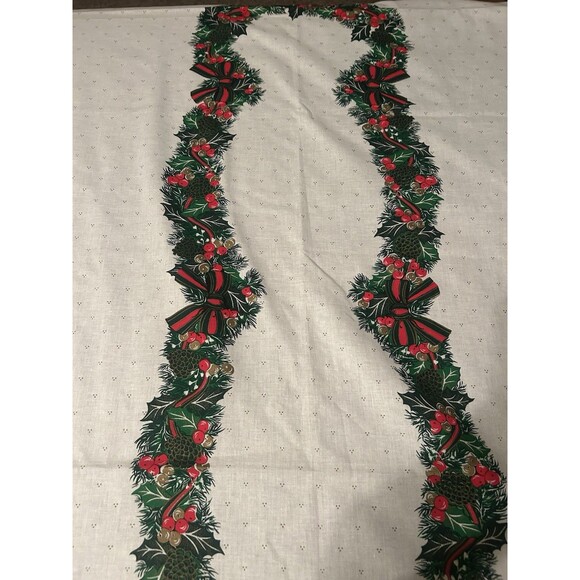 SunWeave Tablecloth Red Holly Christmas Vtg Rectangle Winter Pinecones 60 X 100" - Picture 5 of 11